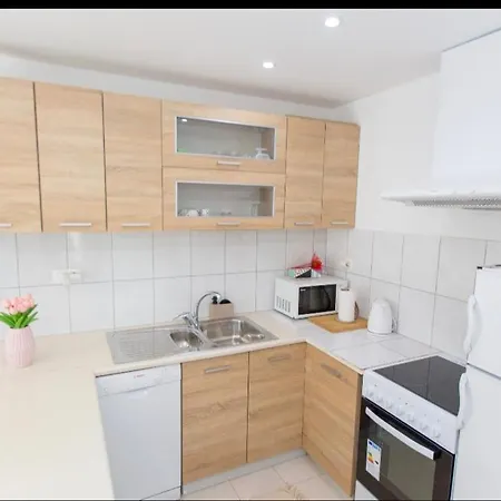 Nick Apartment Mlini